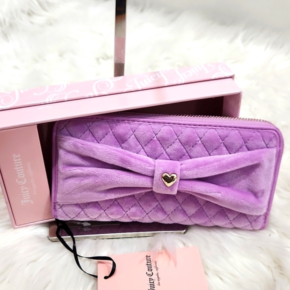 🔹️Juicy Couture "Tied With A Bow" Large Zip Around Violet Tulle Quilted Wallet - Picture 1 of 8